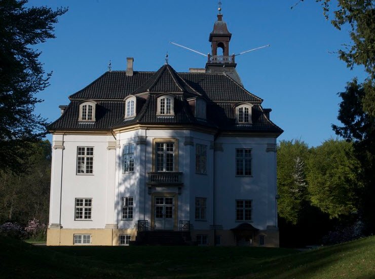 Charlottenlund Castle, Sweden
